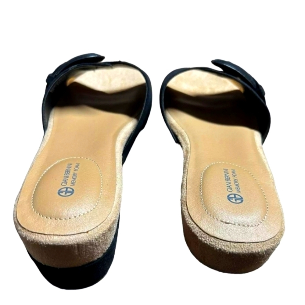 Giani Bernini Ashllyn Memory Foam Wedge Sandals Slip On Buckle Strap Size 8 M - Picture 4 of 6